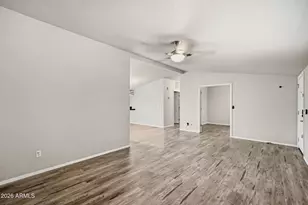 10951 N 91st Ave, Peoria, AZ 85345 - Photo 8