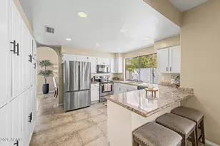 9152 E Jenan Dr, Scottsdale, AZ 85260 - Photo 16