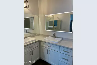 1941 W Lawrence Road #Apt B, Phoenix, AZ 85015 - Photo 2