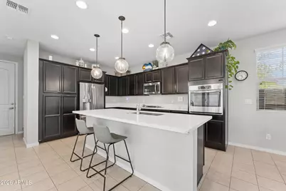 1917 S Follett Way, Gilbert, AZ 85295 - Photo 2
