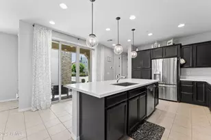 1917 S Follett Way, Gilbert, AZ 85295 - Photo 4