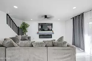 7228 S 42nd Dr, Phoenix, AZ 85041 - Photo 8