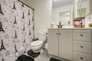 7228 S 42nd Dr, Phoenix, AZ 85041 - Photo 32