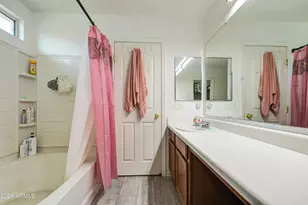 7228 S 42nd Dr, Phoenix, AZ 85041 - Photo 24