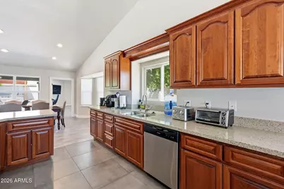 5536 E Beverly Lane, Scottsdale, AZ 85254 - Photo 8