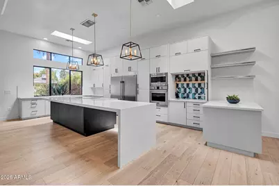 4410 E Turney Avenue, Phoenix, AZ 85018 - Photo 8