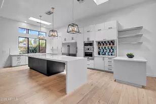 4410 E Turney Ave, Phoenix, AZ 85018 - Photo 8