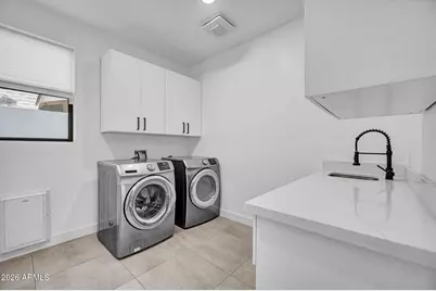 4410 E Turney Avenue, Phoenix, AZ 85018 - Photo 16