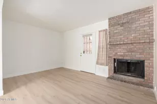 950 W Erie St, Chandler, AZ 85225 - Photo 24