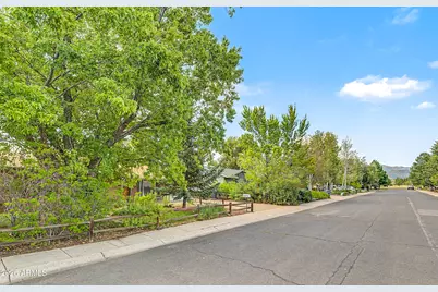 1055 N Manzanita Way, Flagstaff, AZ 86001 - Photo 24