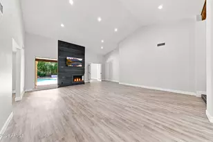 8405 E Turquoise Ave, Scottsdale, AZ 85258 - Photo 10
