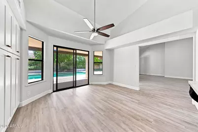 8405 E Turquoise Avenue, Scottsdale, AZ 85258 - Photo 12