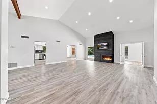 8405 E Turquoise Ave, Scottsdale, AZ 85258 - Photo 8