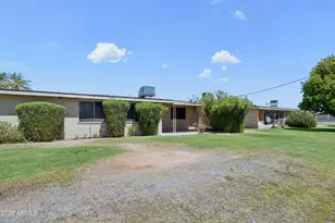 10511 W Clair Dr, Sun City, AZ 85351 - Photo 40