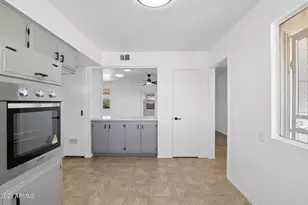 10511 W Clair Dr, Sun City, AZ 85351 - Photo 18