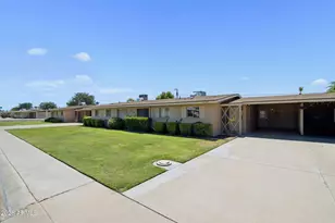 10511 W Clair Dr, Sun City, AZ 85351 - Photo 12