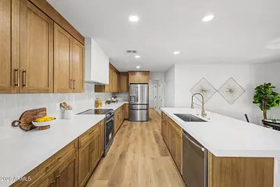 3109 W Beck Lane, Phoenix, AZ 85053 - Photo 12