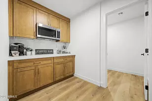 3109 W Beck Ln, Phoenix, AZ 85053 - Photo 14