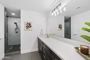 6333 N Scottsdale Rd, Scottsdale, AZ 85250 - Photo 18