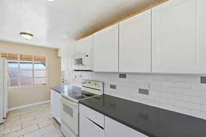 3331 N 18th Avenue, Phoenix, AZ 85015 - Photo 8