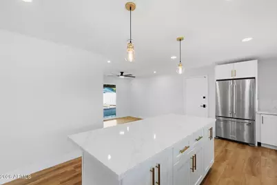 5406 S College Avenue, Tempe, AZ 85283 - Photo 10