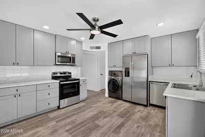 2501 E Karen Drive, Phoenix, AZ 85032 - Photo 12