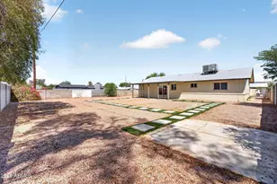 2501 E Karen Dr, Phoenix, AZ 85032 - Photo 32