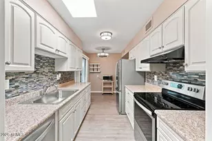 17026 N Pinion Ln, Sun City, AZ 85373 - Photo 8