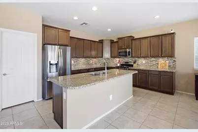 11716 W Rio Vista Lane, Avondale, AZ 85323 - Photo 2