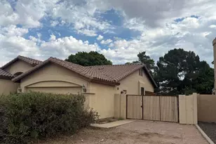 312 W Angela Dr, Phoenix, AZ 85023 - Photo 2
