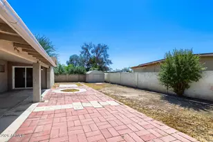 1727 W Villa Theresa Dr, Phoenix, AZ 85023 - Photo 28