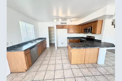 12214 W Apache Street, Avondale, AZ 85323 - Photo 18