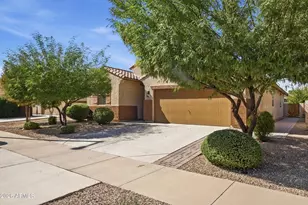 17990 W Louise Dr, Surprise, AZ 85387 - Photo 2