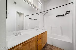 9969 W MacKenzie Dr, Phoenix, AZ 85037 - Photo 14