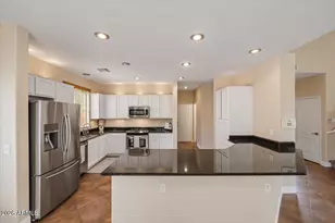 1137 S Hazel St, Gilbert, AZ 85296 - Photo 8