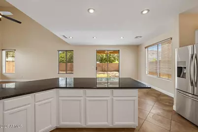 1137 S Hazel Street, Gilbert, AZ 85296 - Photo 12