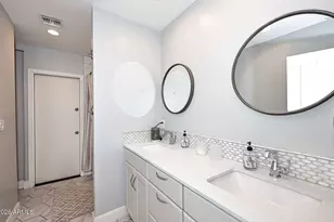 9821 E Becker Ln, Scottsdale, AZ 85260 - Photo 22