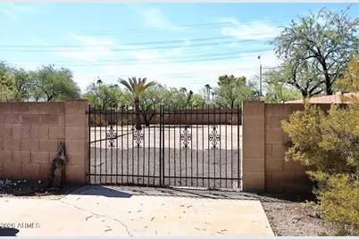 9821 E Becker Lane, Scottsdale, AZ 85260 - Photo 4