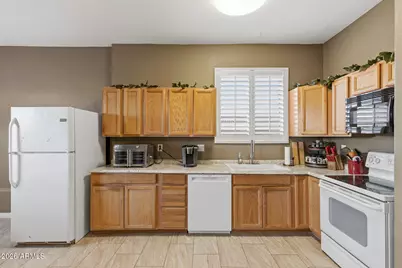 6413 N 171st Lane, Waddell, AZ 85355 - Photo 32