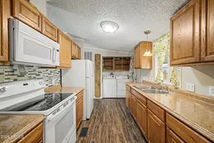 8601 N 103rd Ave, Peoria, AZ 85345 - Photo 2