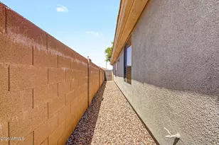 41105 N Prestancia Dr, Phoenix, AZ 85086 - Photo 32