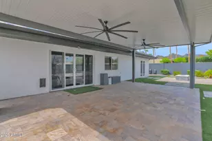 2502 E North Ln, Phoenix, AZ 85028 - Photo 28