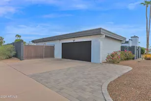 2502 E North Ln, Phoenix, AZ 85028 - Photo 2
