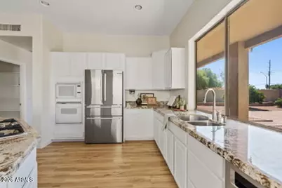 5241 E Woodridge Drive, Scottsdale, AZ 85254 - Photo 12