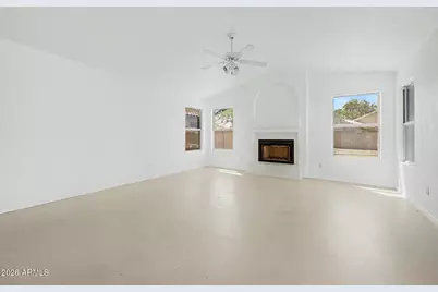 451 W Mendoza Circle, Mesa, AZ 85210 - Photo 8
