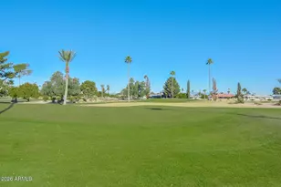 10888 W Emerald Dr, Sun City, AZ 85351 - Photo 24
