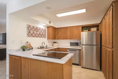2015 E Southern Avenue #4, Tempe, AZ 85282 - Photo 2