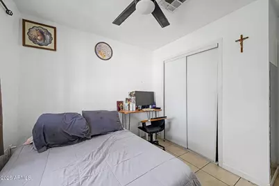 2529 N 40th Avenue, Phoenix, AZ 85009 - Photo 12