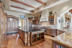 4836 E White Gates Dr, Phoenix, AZ 85018 - Photo 46