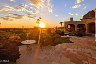 4836 E White Gates Dr, Phoenix, AZ 85018 - Photo 8